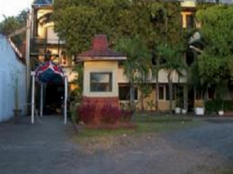 Hotel Tanjung Emas Sorabaya Extérieur photo